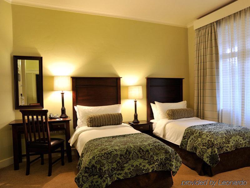 Imperial Hotel By Misty Blue Hotels Pietermaritzburg Exterior foto
