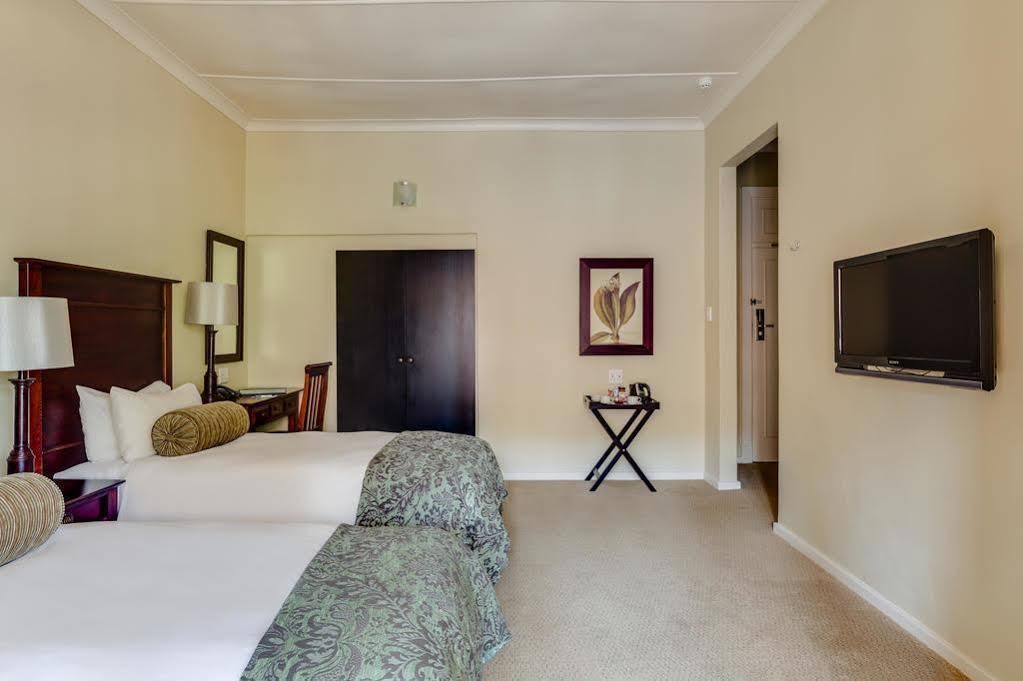Imperial Hotel By Misty Blue Hotels Pietermaritzburg Exterior foto