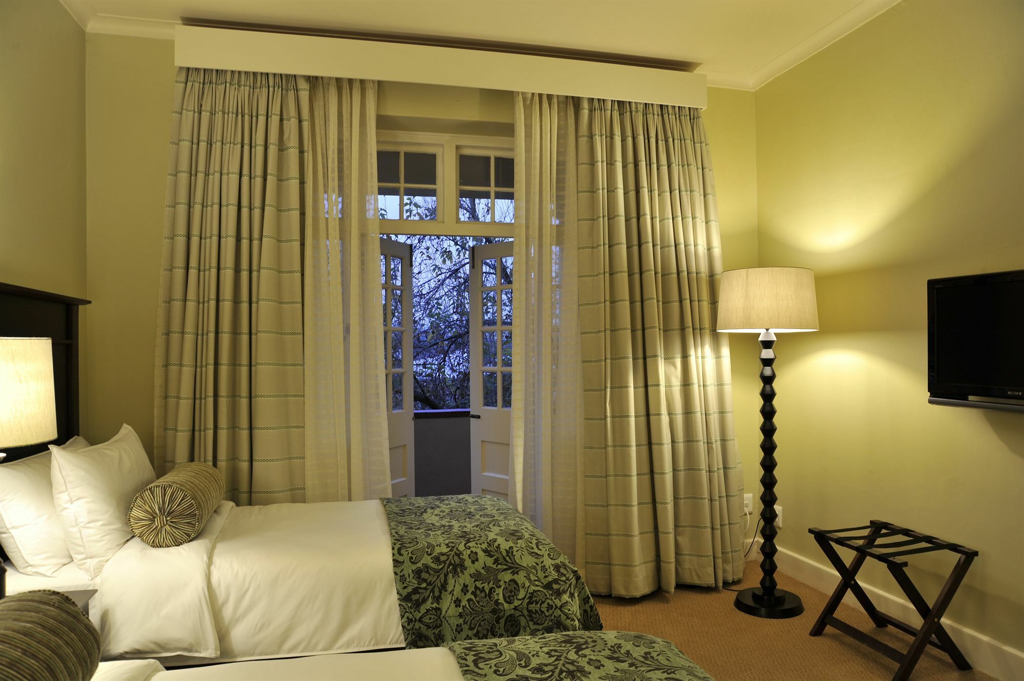 Imperial Hotel By Misty Blue Hotels Pietermaritzburg Exterior foto